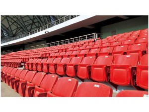 HS-2307 Vertical hollow plastic folding chair   直立折叠式中空塑料椅